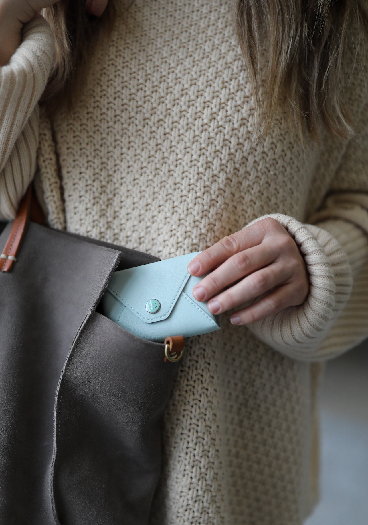 E. Frances Paper - E. Frannie Pack Little Notes® Cardholder - Seaglass Green