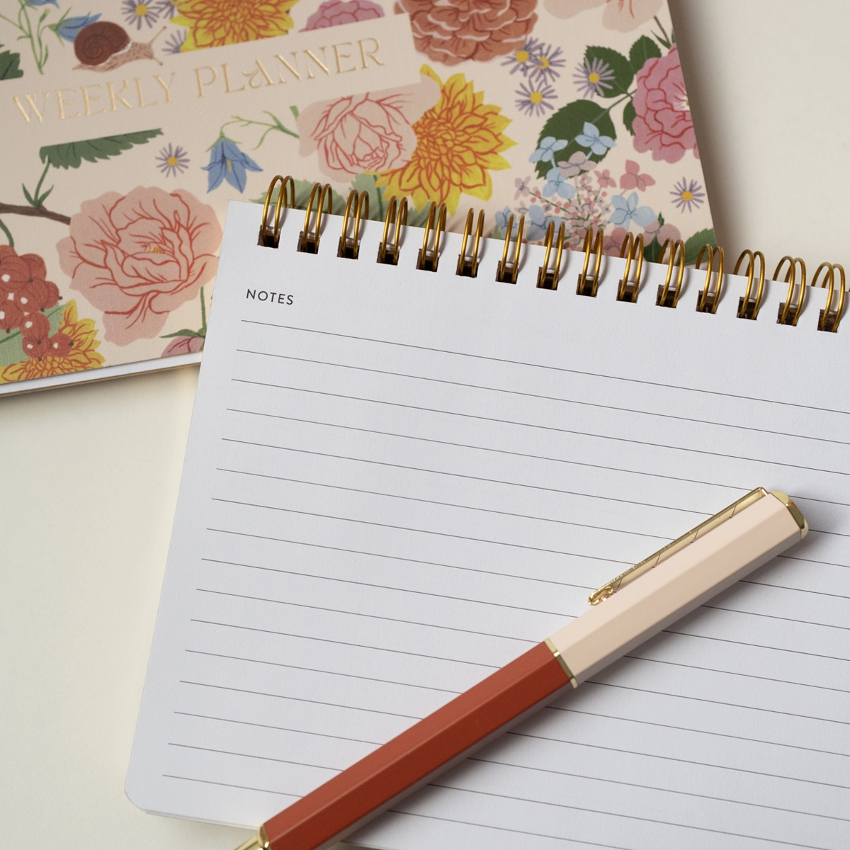 Botanica Paper Co. Undated Weekly Desk Planner