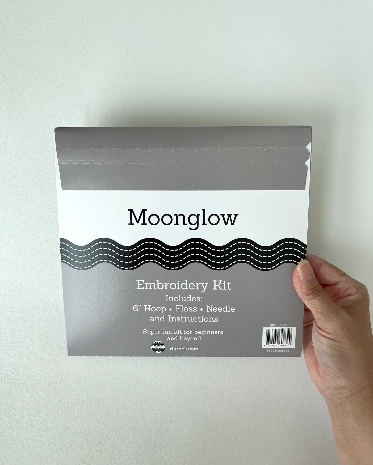 Rikrack - Moonglow Embroidery Kit