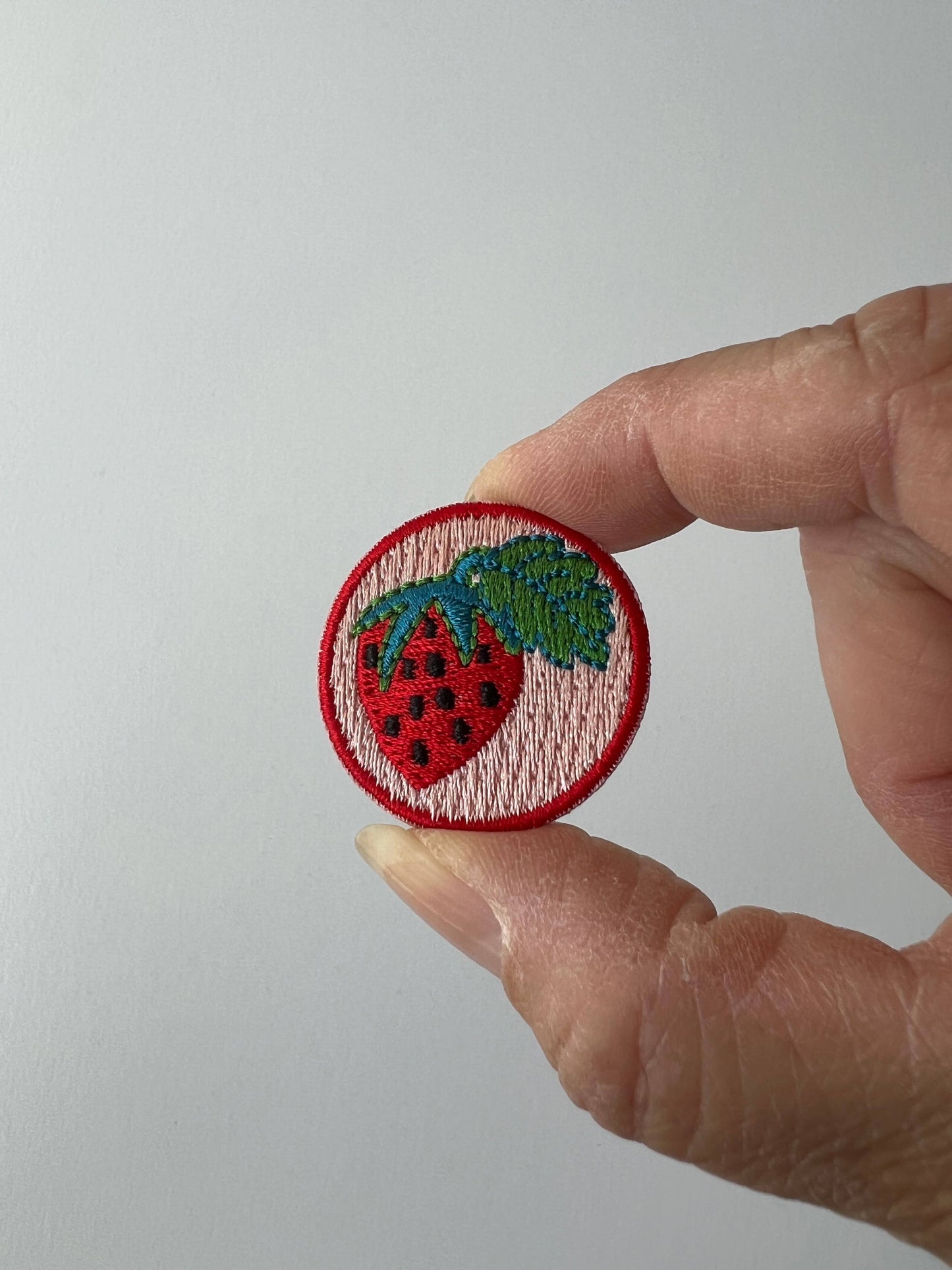 Rikrack - Strawberry Embroidery Needle Minder