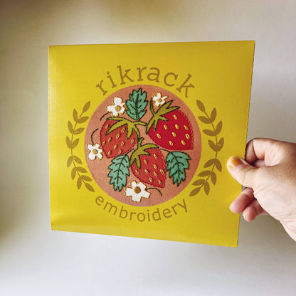 Rikrack - Strawberries Embroidery Kit