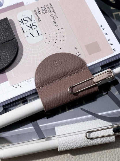 Cloth & Paper - Magnetic Bookmark Pen Holder - Leather