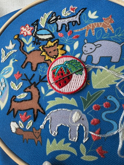 Rikrack - Strawberry Embroidery Needle Minder