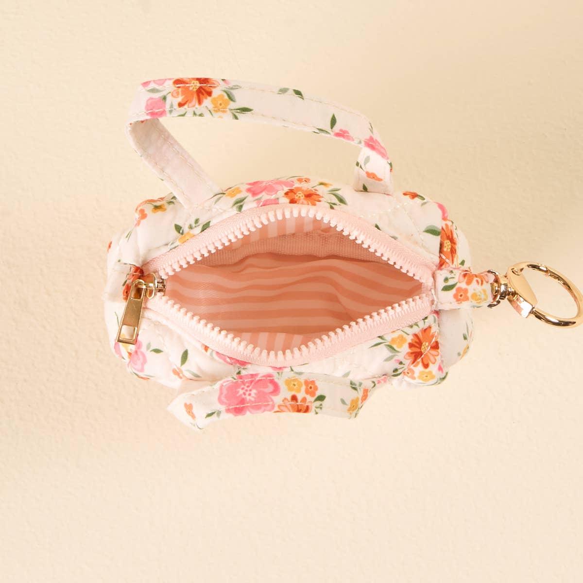 The Darling Effect - Itty Bitty Duffle Bag Charm - Endless Daydream Cream