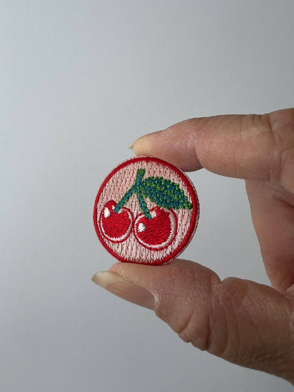 Rikrack - Cherries Embroidery Needle Minder