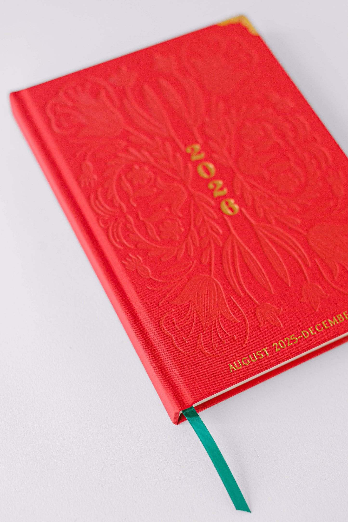 Good Juju Ink - 2026 Tulip Blind Embossed 17-Month Medium Bound Planner