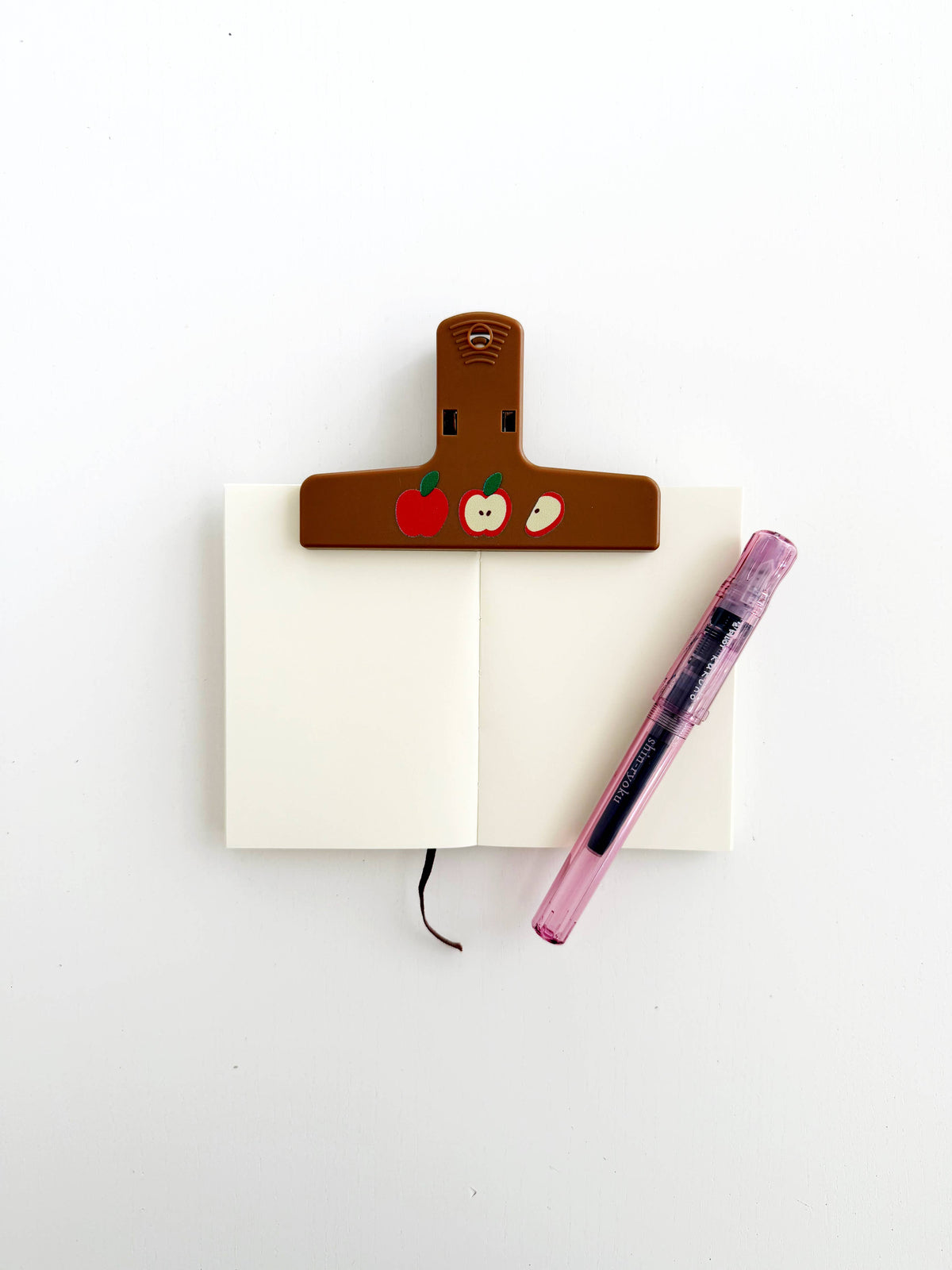 The Paper + Craft Pantry - Apples Journal Clip