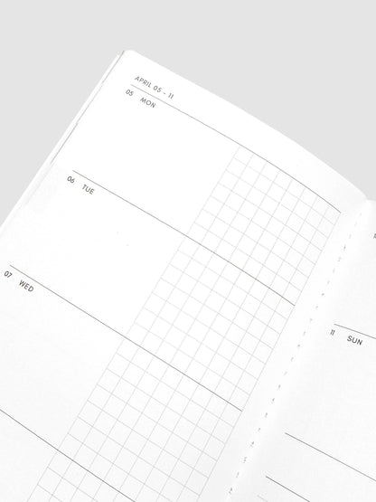 Cloth & Paper - 2027 Dated Travel Notebook Set - Weekly Horizontal - A5 Slim