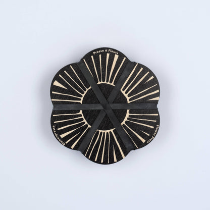 Studio Wald - Flower Shaped Press - Silhouette