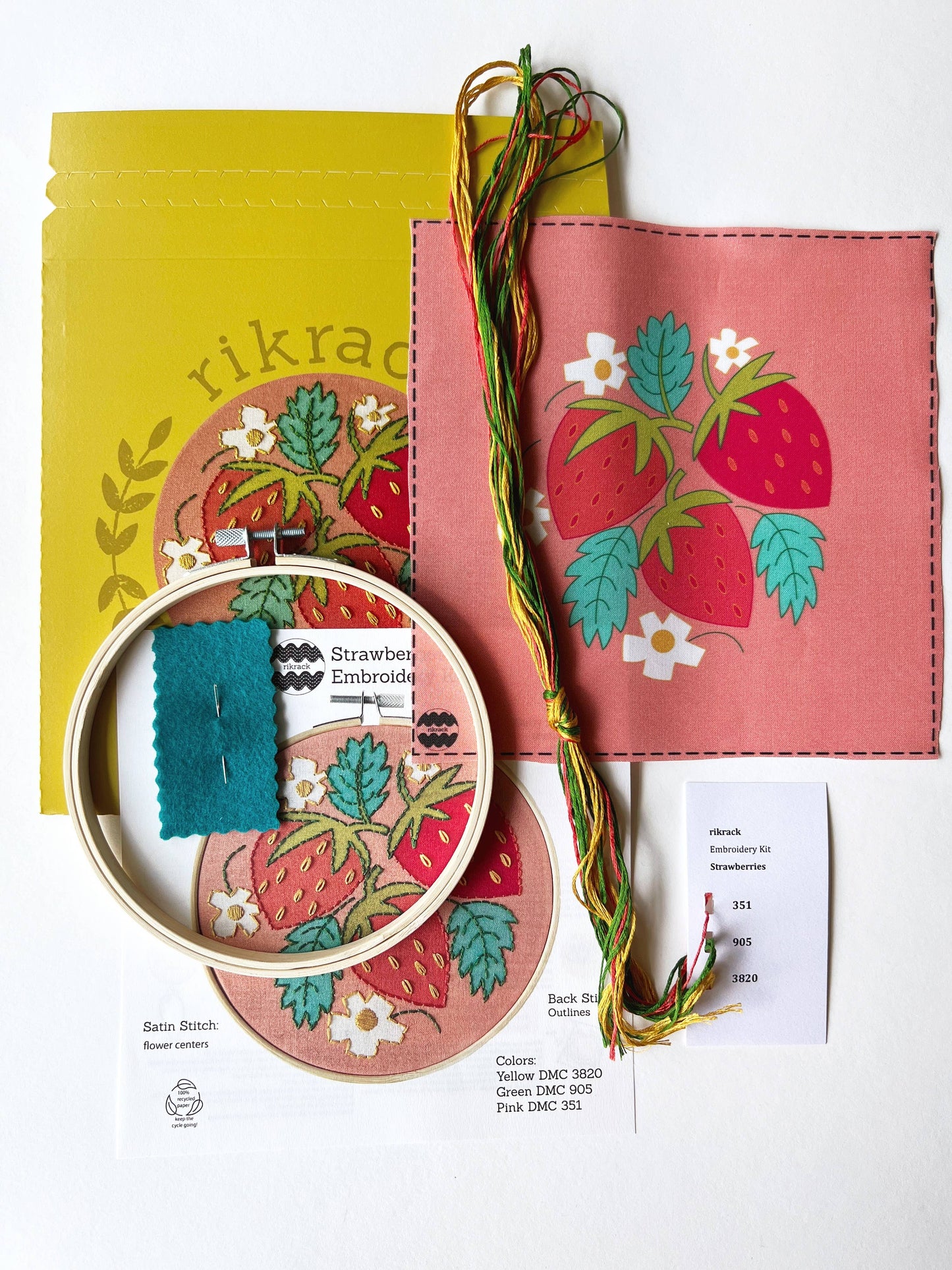 Rikrack - Strawberries Embroidery Kit