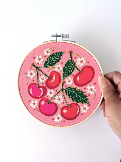 Rikrack - Cherries Embroidery Kit