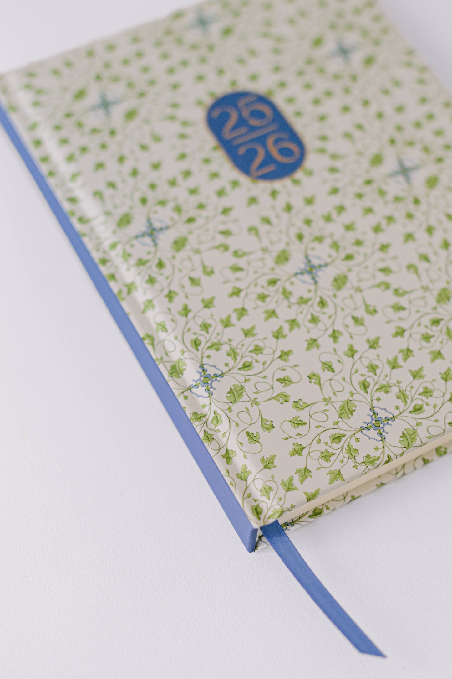 Good Juju Ink - 2026 Vine Pattern 17-Month Medium Bound Planner