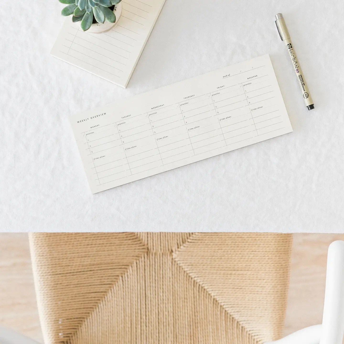 Ramona & Ruth - Weekly Keyboard Planner Deskpad